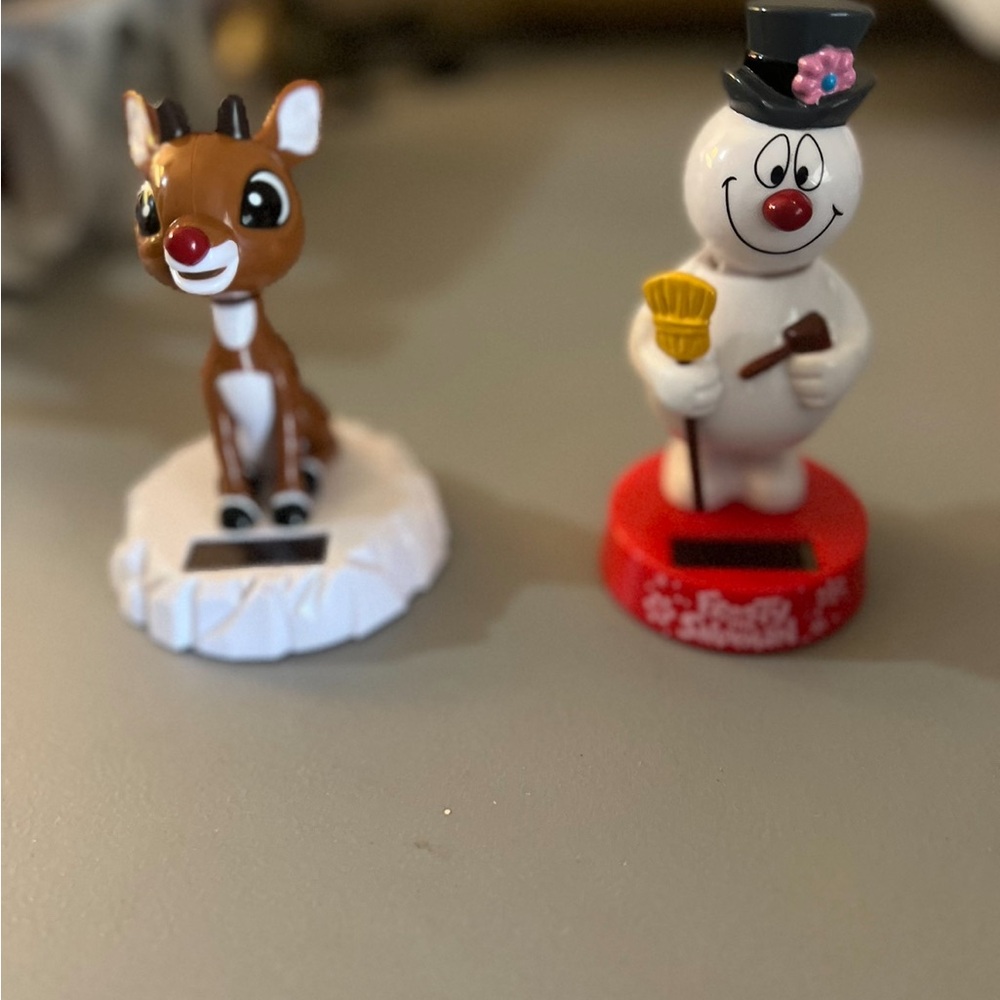 🎄 Rudolph & Frosty Solar Dancing Figures – Holiday Decor Animated Christmas Pair